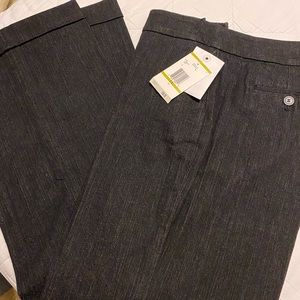 JONES WEAR BLACK JEANS WITH WIDE LEG AND CUFFED HEMS. SIZE 14 women’s. NWT.
